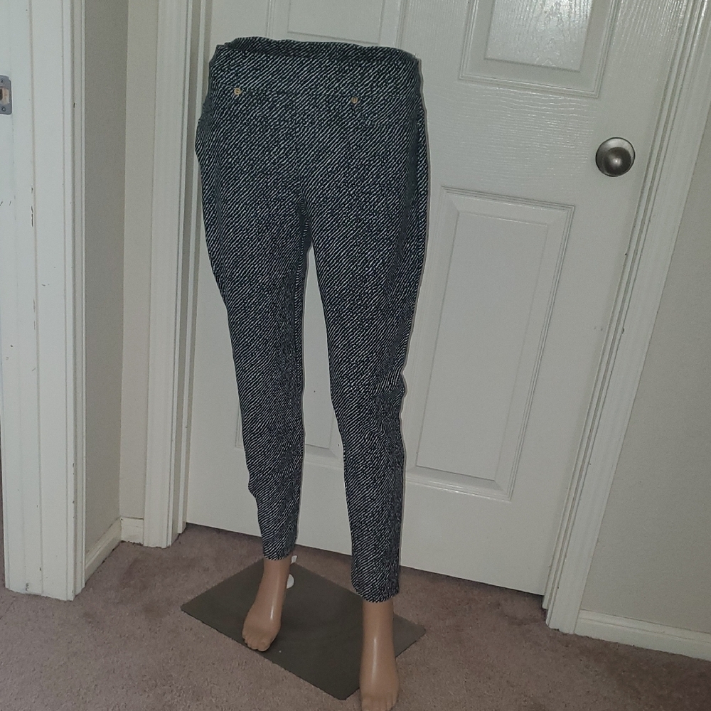 Michael Kors M Slip On Black and White Patterned Pants Leggings